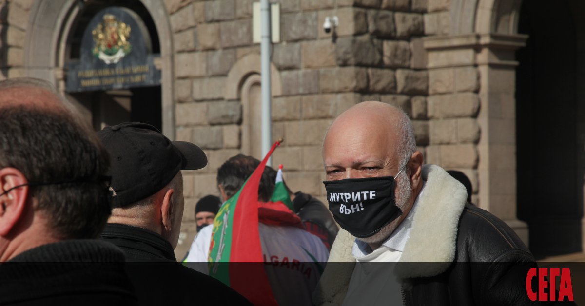 Отровното трио продължава с протестните си действия срещу премиера Бойко