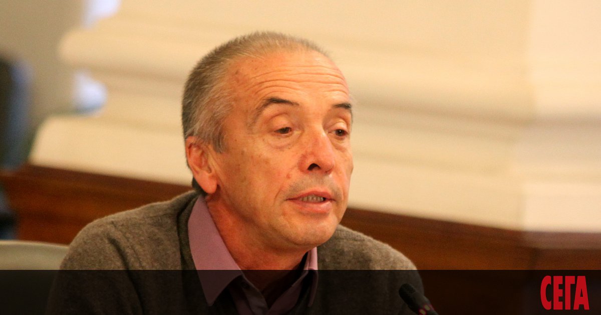 Доцент Атанас Мангъров ще участва в кампанията, но няма да