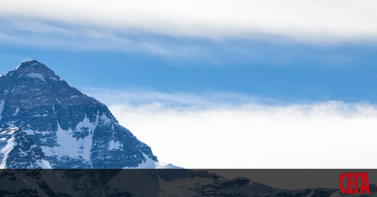 8848.86 метра - това е официалната височина на Еверест, обявена