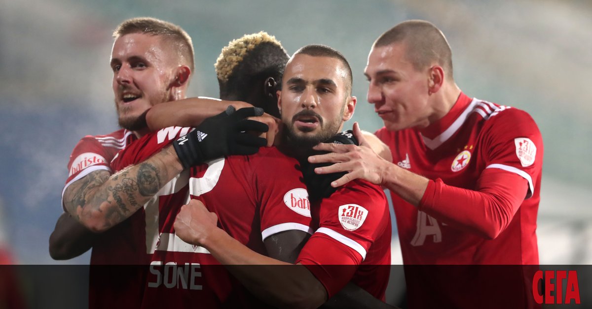 ЦСКА-София победи Левски с 1:0 в отложен мач от XIII