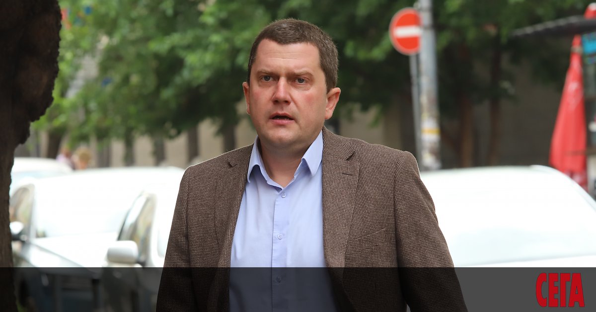 Тясното партийно ръководство на левицата продължава с атаките срещу кмета