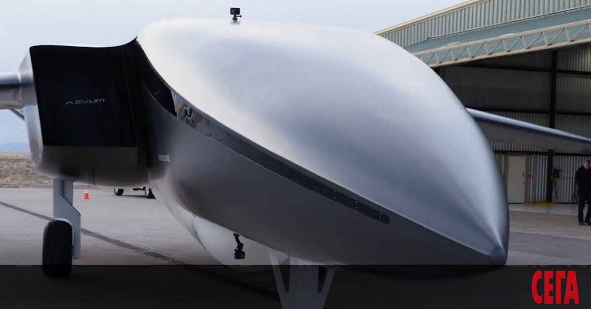 SpaceX е изправена пред силна конкуренция по пътя към космоса,