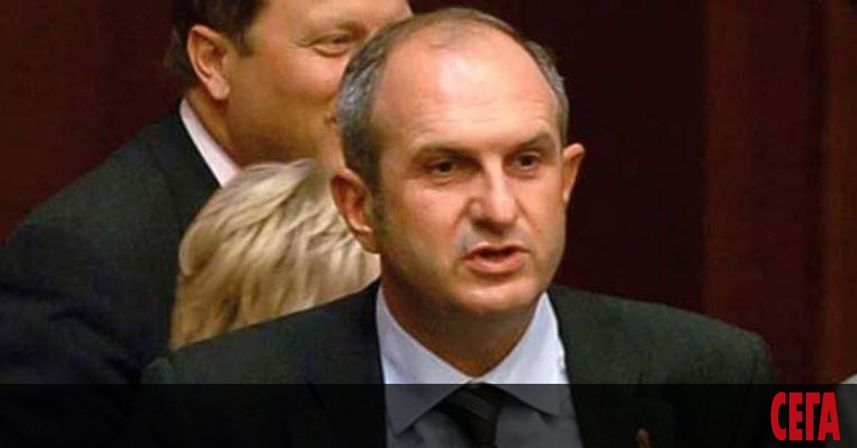  Бившият премиер на Македония Владо Бучковски е назначен за специален представител