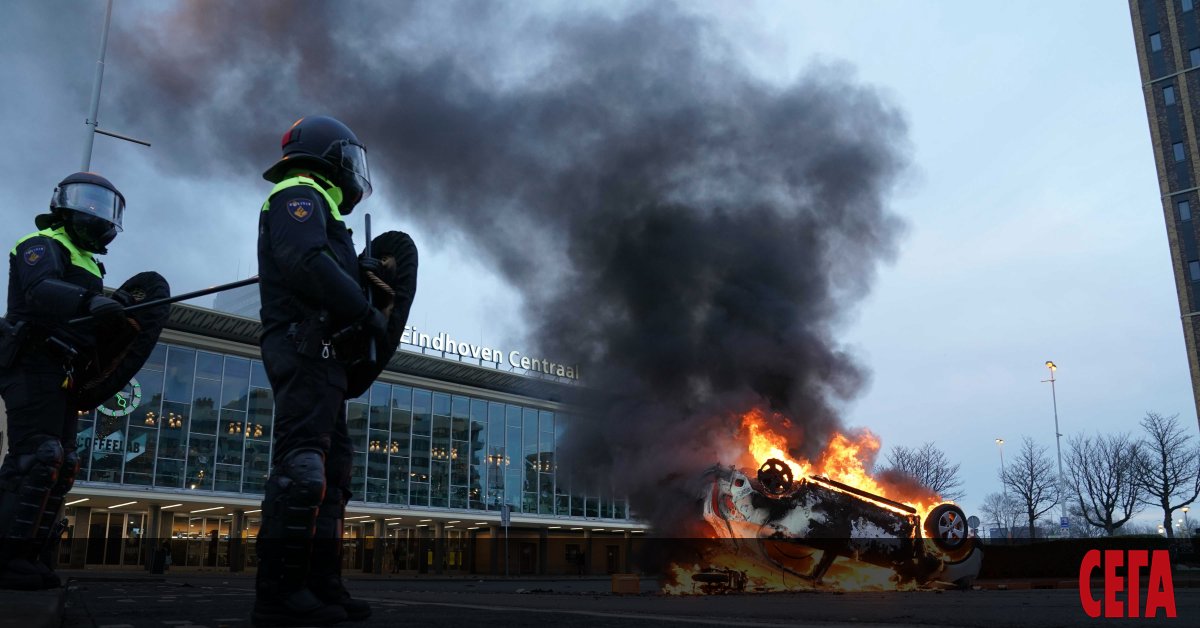 След тежък уикенд на невиждани от години безредици Нидерландия се