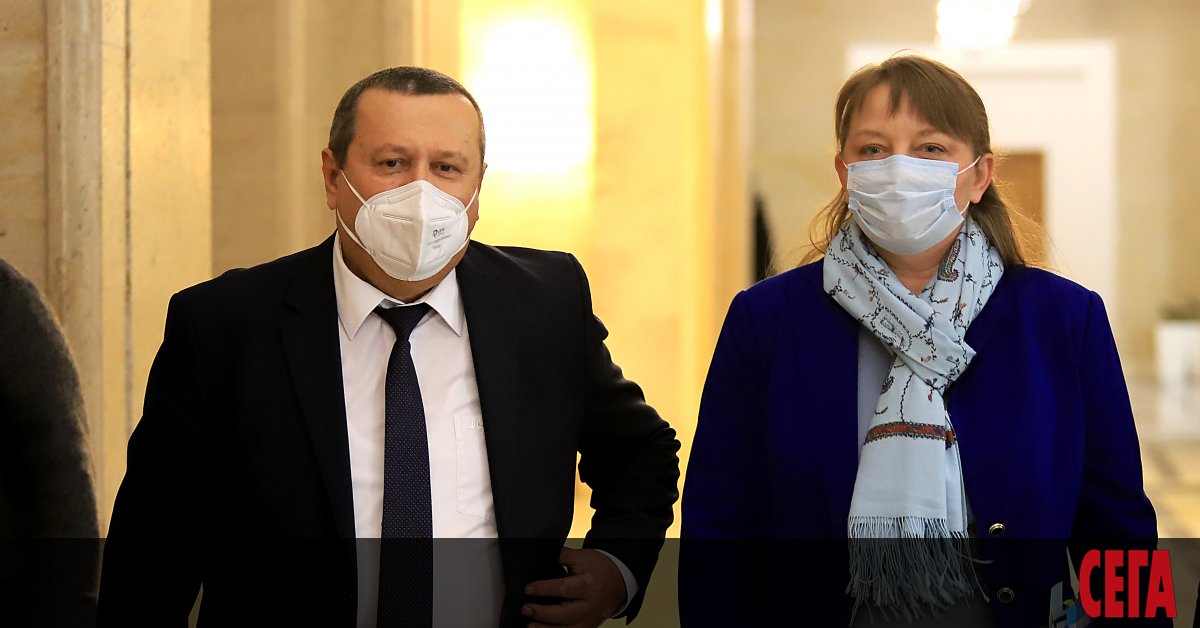 Работата върху промените в Кодекса за социално осигуряване, с които