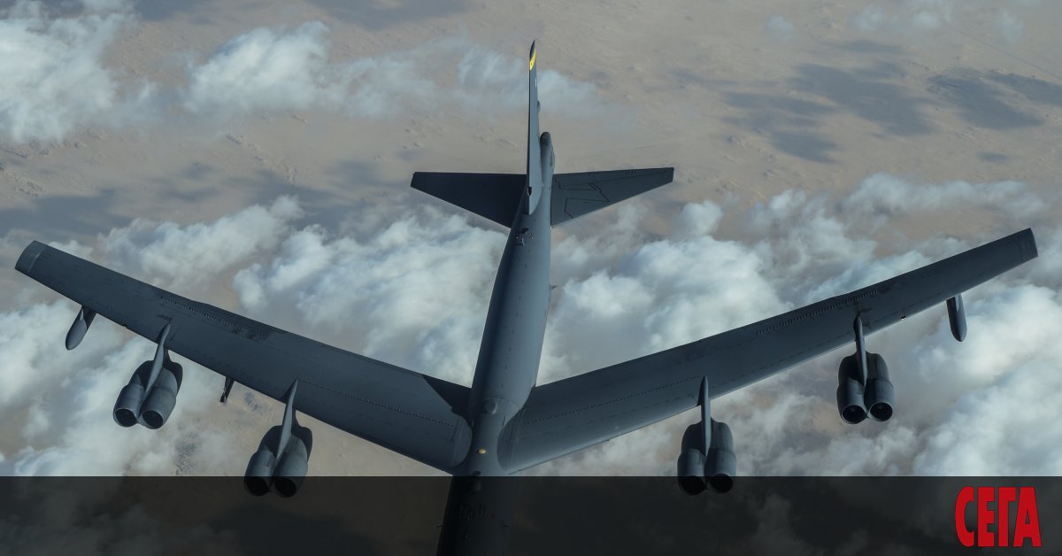 Два американски бомбардировачи В-52 летяха над Близкия изток като демонстрация на потенциала