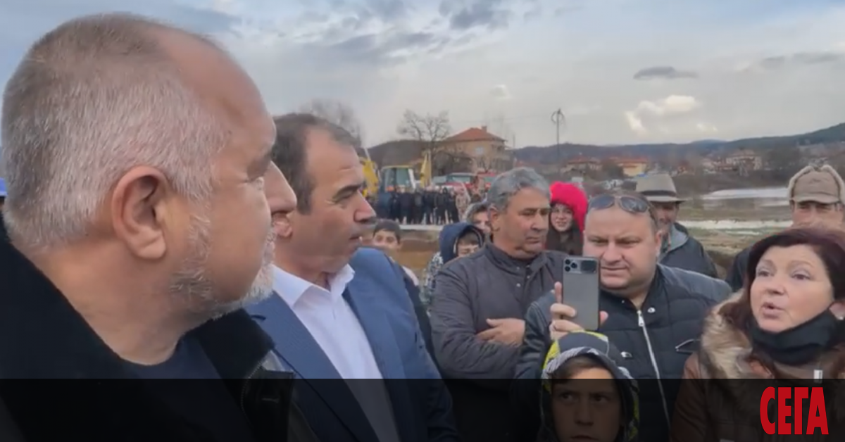 Фарсът в България и специално около джипа на Бойко Борисов