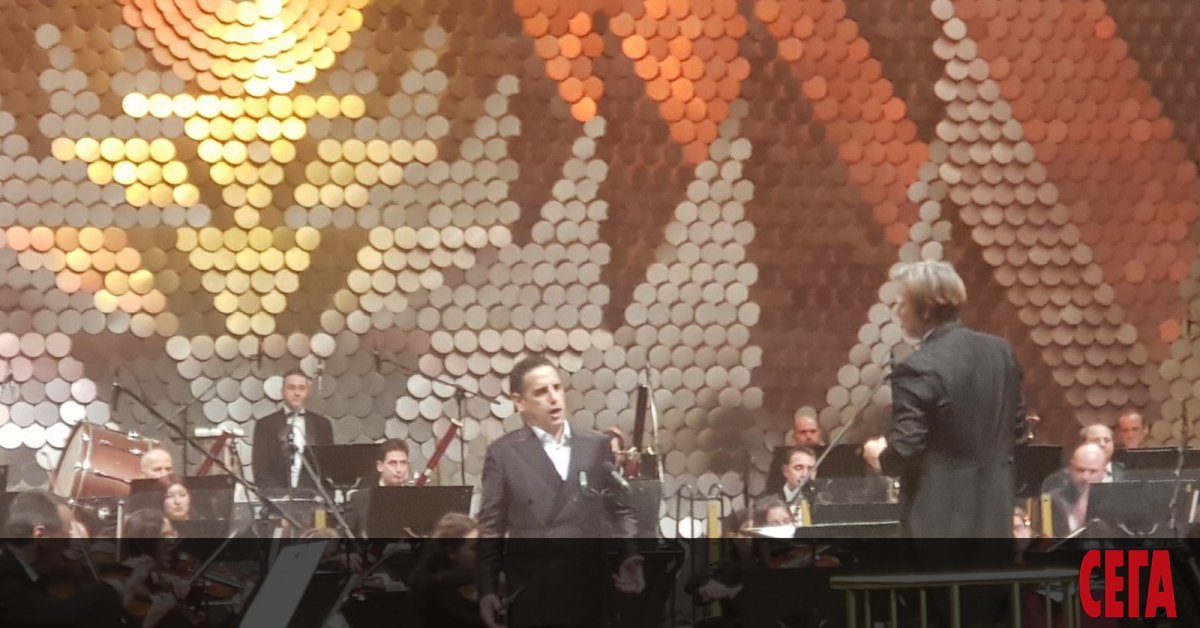 Самият Той да се появи в София би било събитие, за