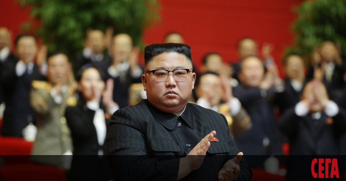 Севернокорейският лидер Ким Чен-ун присъства на изложение на оръжейни системи