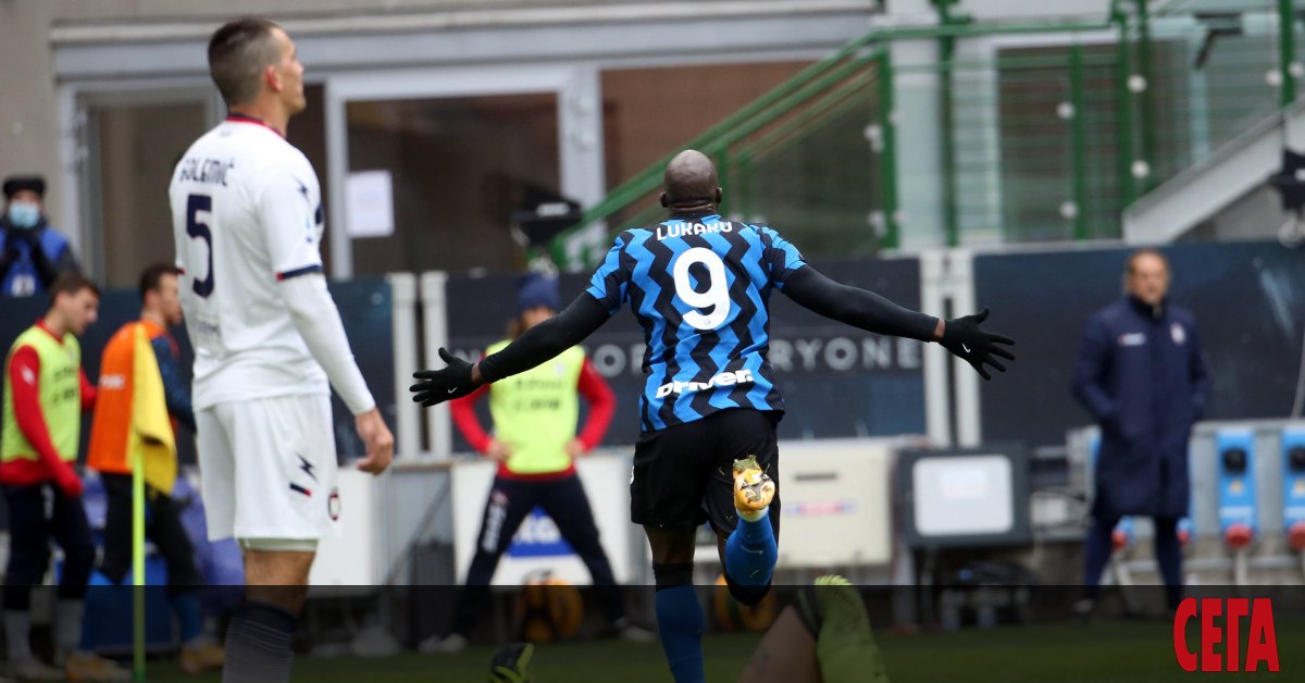 Интер разгроми с 6:2 като домакин Кротоне в първия мач