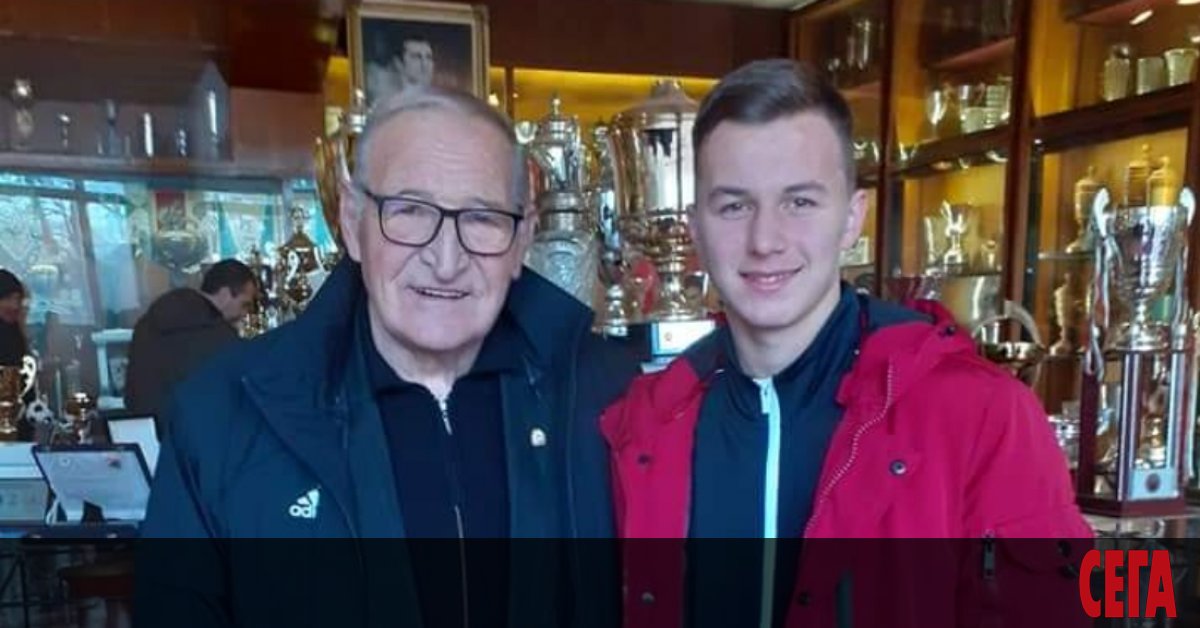 ЦСКА-София успя да си осигури обещаващия нападател Христослав Ячев. 14-годишният нападател е