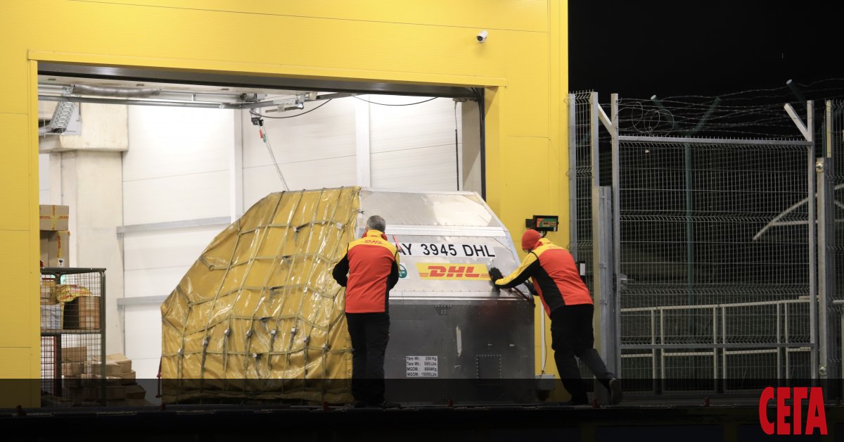 4-та поредна пратка ваксини срещу COVID-19 на Pfizer/BioNTech кацна в София