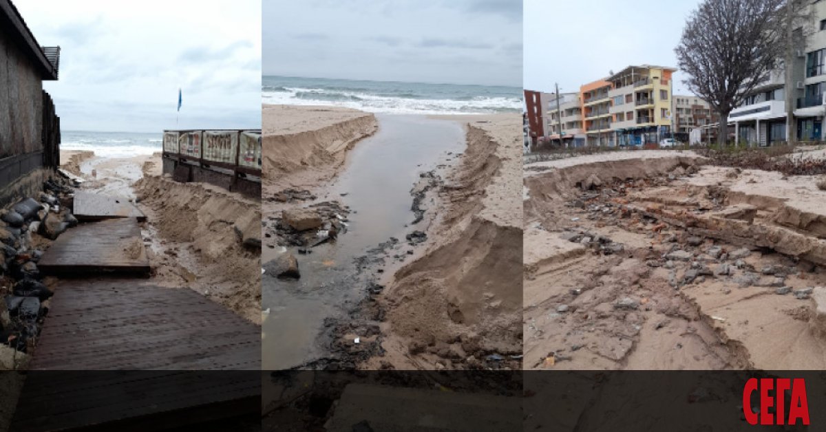 Проливни дъждове и бурни вълни отнесоха бреговете на два от