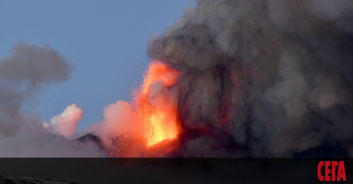 Етна, един от най-активните вулкани в света продължава да изригва