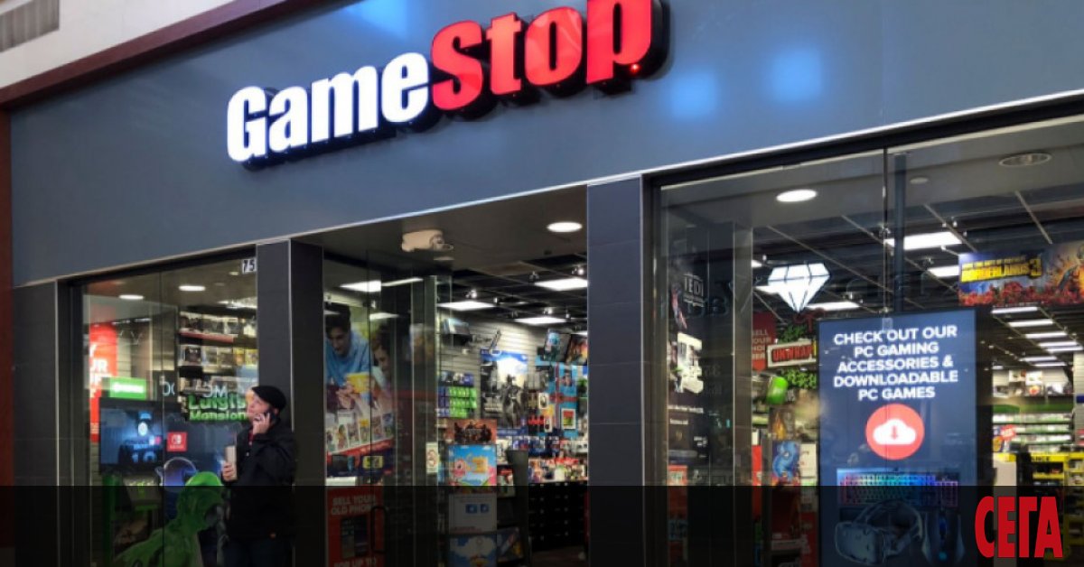 Акциите на GameStop Corp поскъпват с близо 50% на извънборсовата