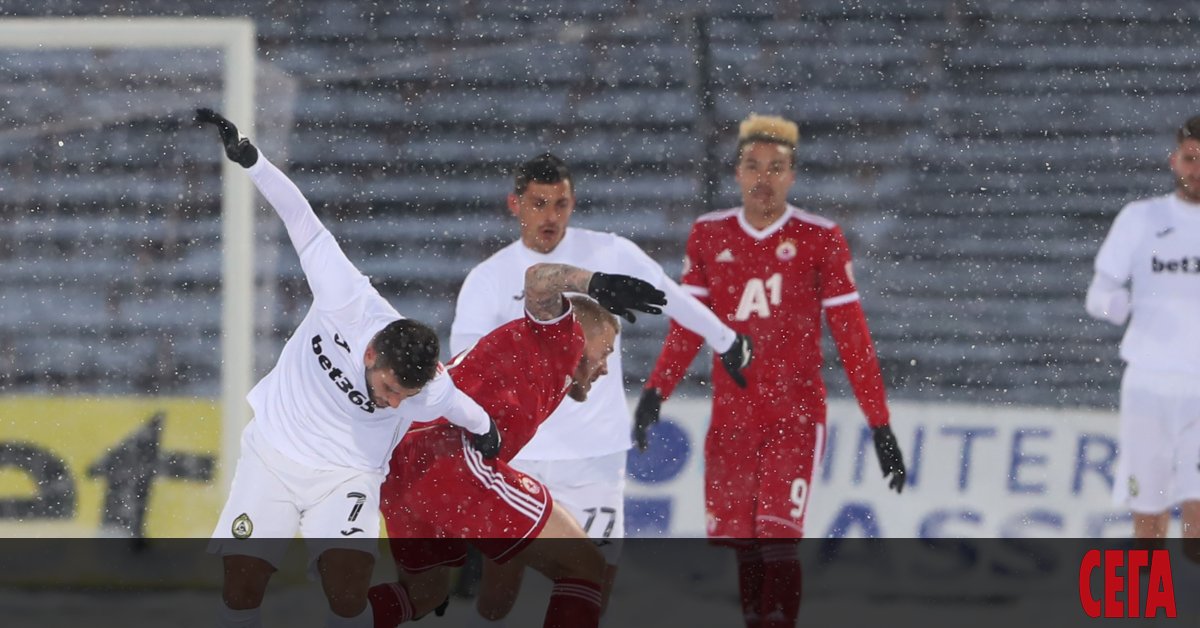 ЦСКА-София спечели минимална победа с 1:0 като гост на Славия