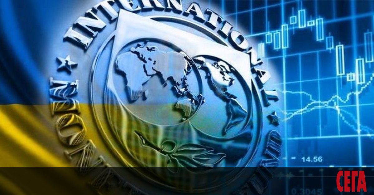 Въпреки че коронавирусната пандемия продължава, България ще се върне към икономически ръст