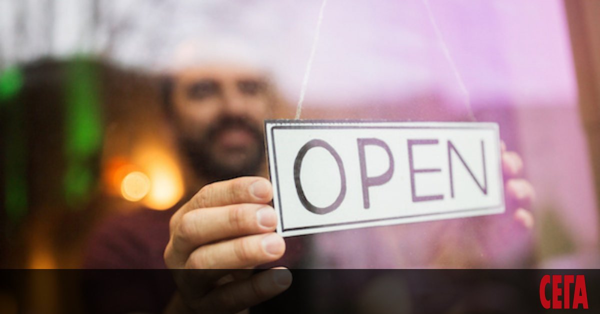 С над 350 000 ваксинирани и оздравели след COVID-19 на