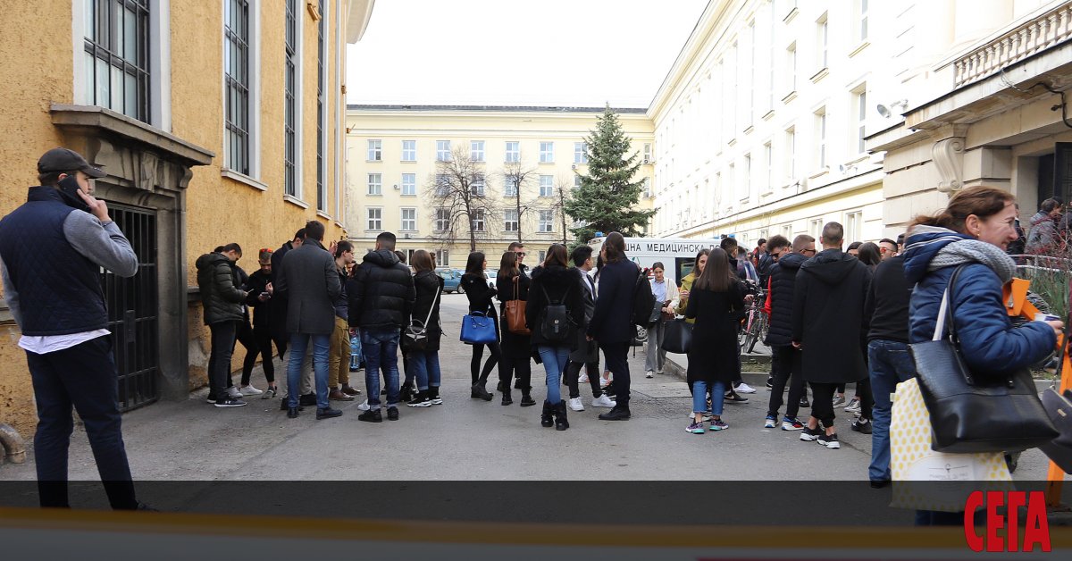 За стартиране на широка информационна кампания и, при необходимост, за промяна