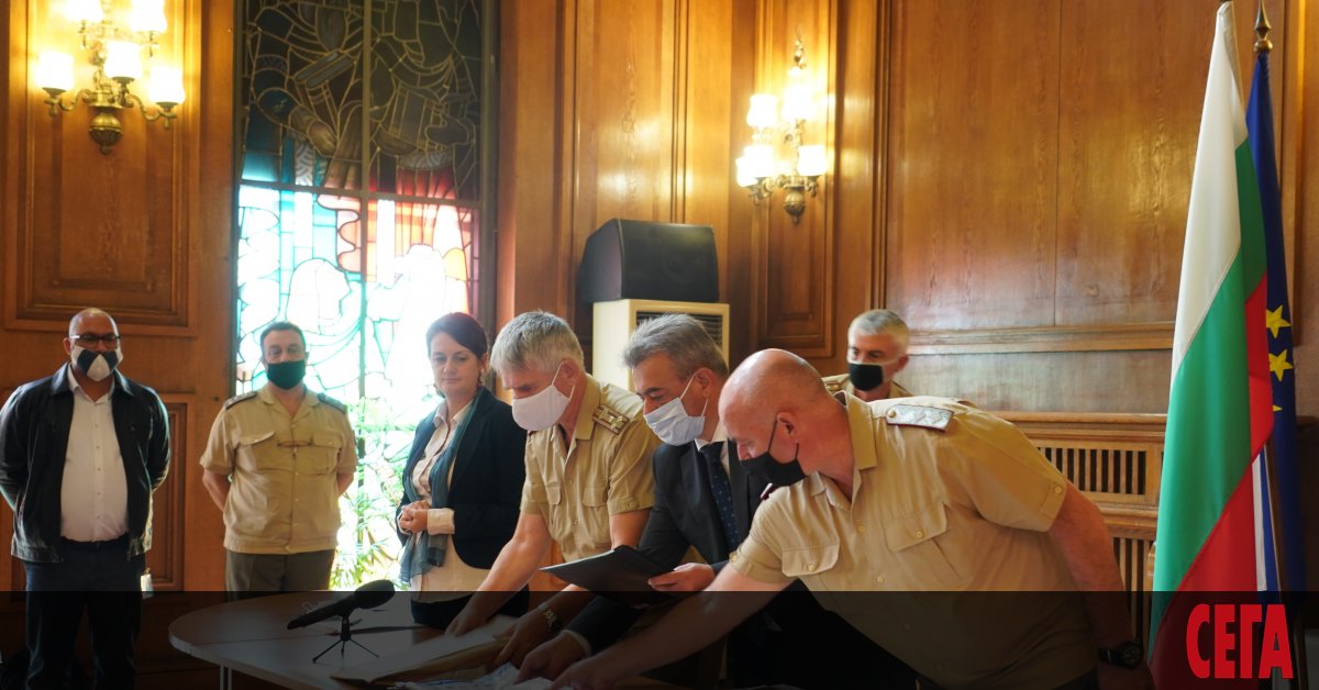 Министерството на отбраната е изпратило писма до фирмите  Дженеръл Дайнамикс“