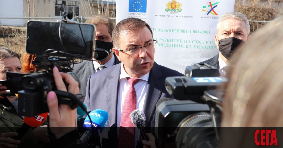 Растящият брой на заразените с COVID-19 и липсата на ваксини