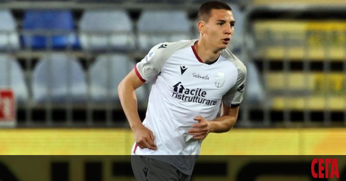 Валентин Антов стана осмият българин, който записва мач в едно