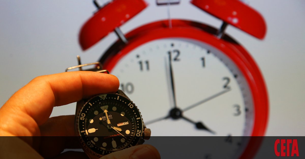 В неделя, 28 март, в 03:00 часа преминаваме към лятното