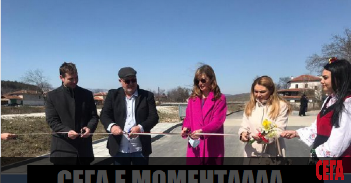 Не спират да валят поздравления и благопожелания към външния министър