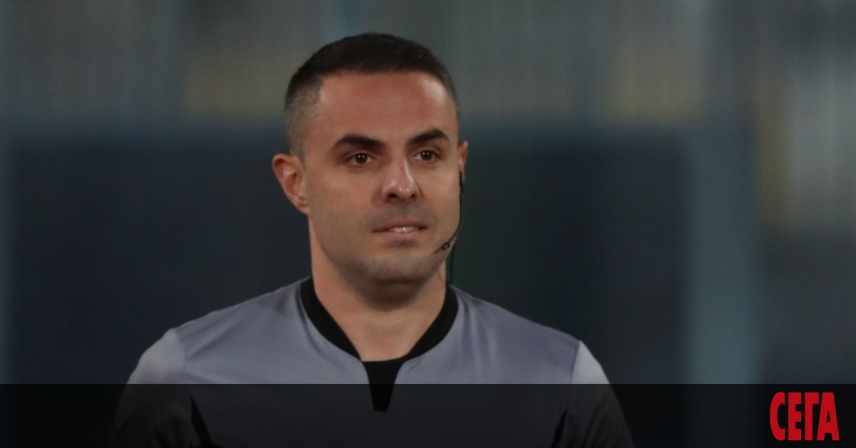 Във футбола съдиите обикновено плащат за своите грешки. В нормалните