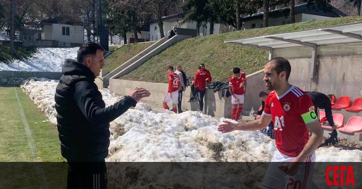 ЦСКА-София загуби с 1:2 от втородивизионния Литекс в контрола, играна