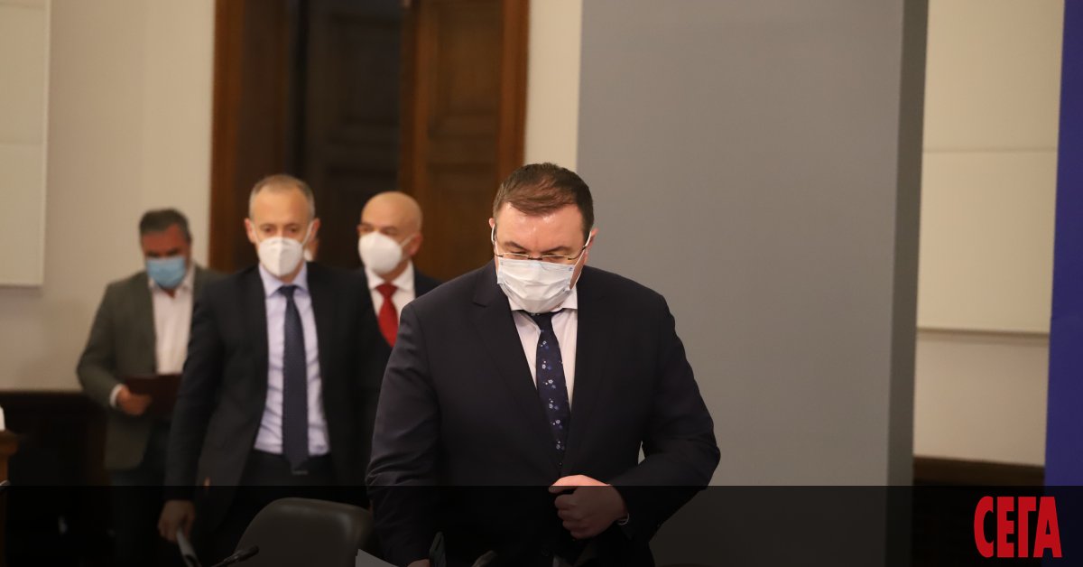 Отчитаме първи крачки от края на третата вълна, обяви здравният