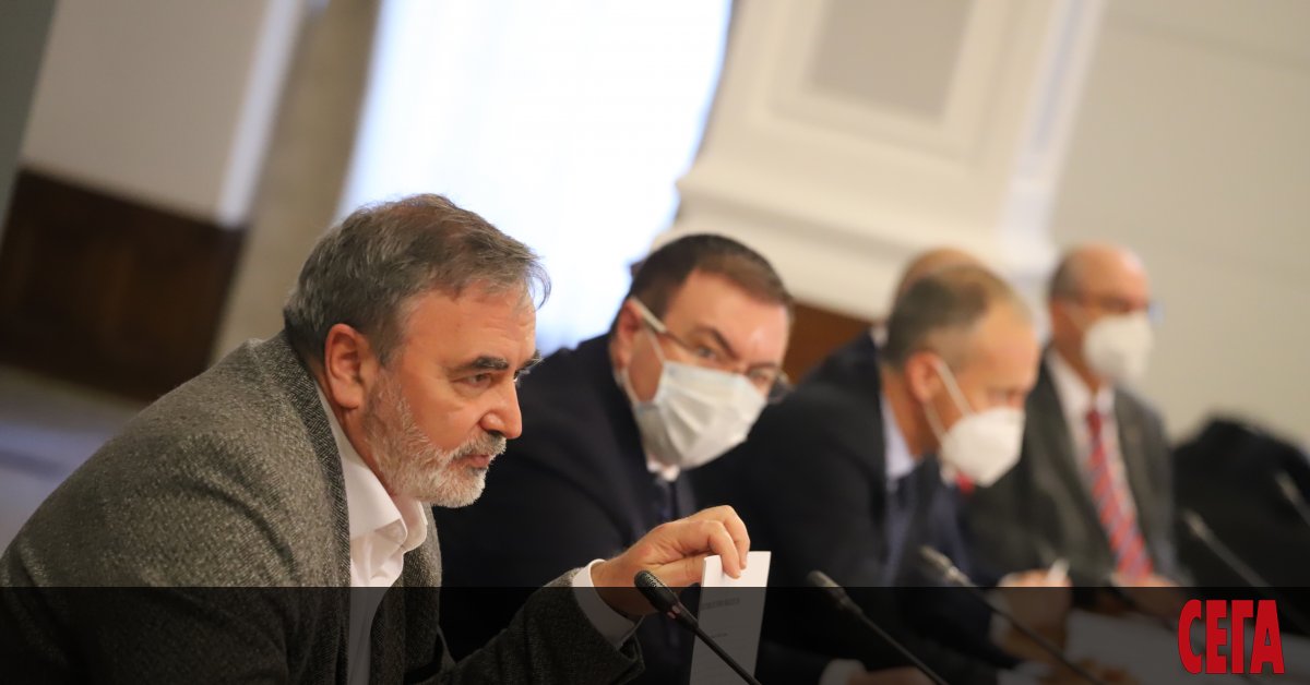 Нощните заведения и дискотеките, затворени от миналия октомври, може и