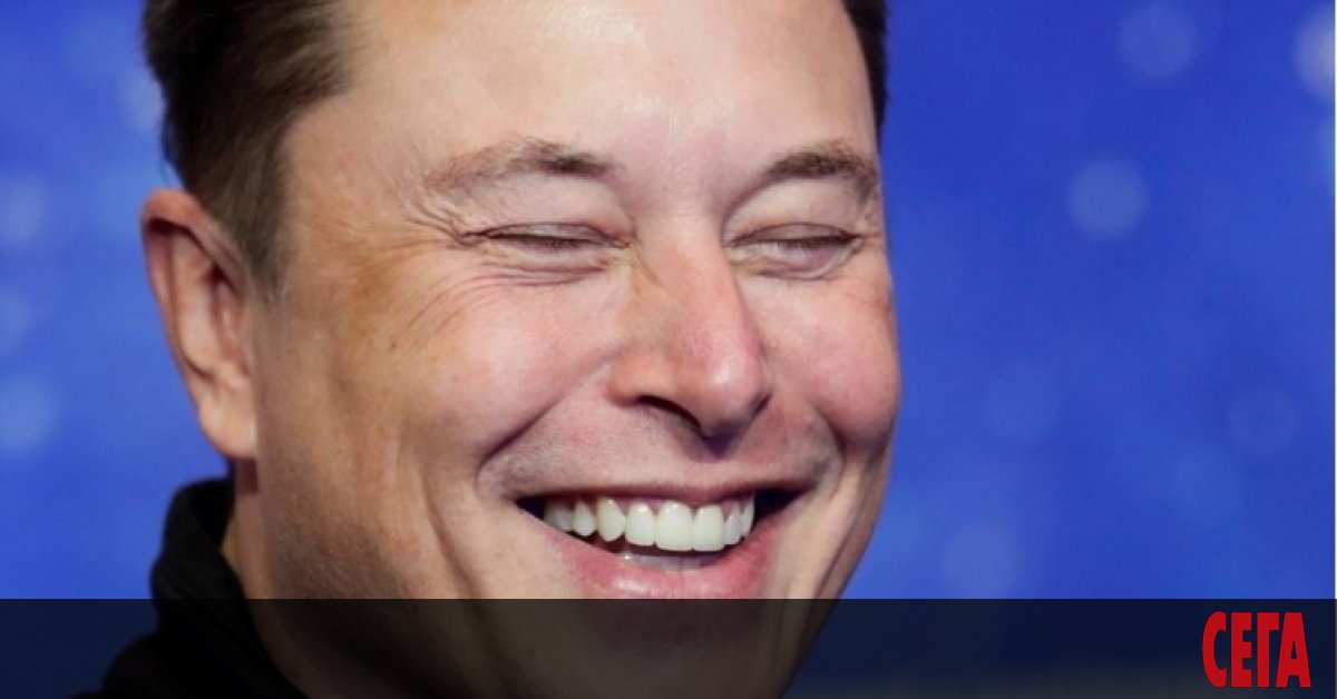 Космическата надпревара между двамата най-богати хора в света придоби нови измерения