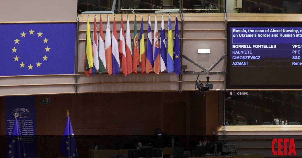 Европейският парламент е приел резолюция, заплашваща с действия срещу Русия