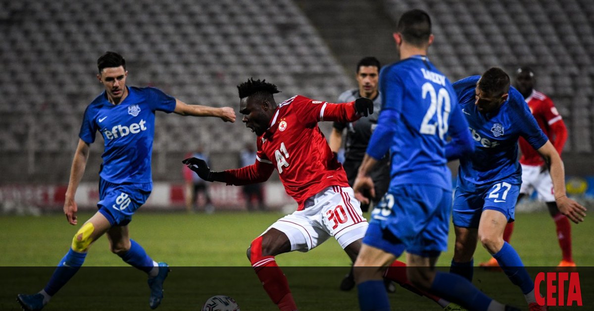 Любослав Пенев се размина на косъм от победата и във