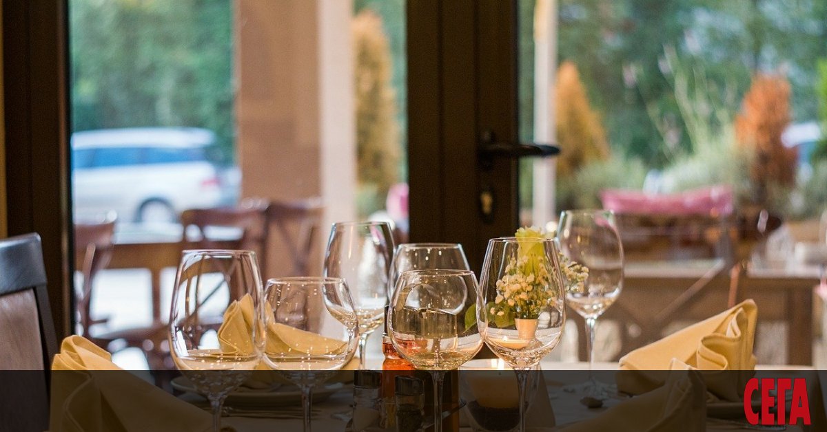 Дори най-красивите стъклени чаши с времето губят блясъка си, а