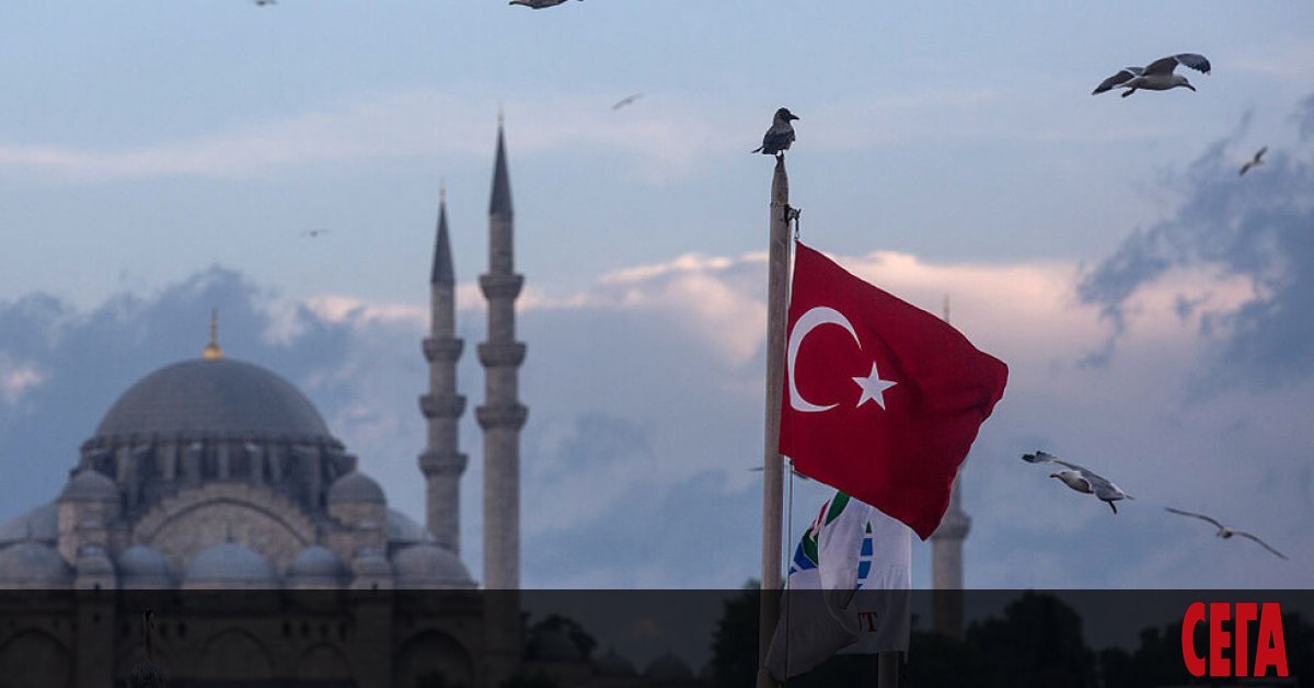 Обявеният 3-седмичен пълен локдаун в Турция няма да важи за