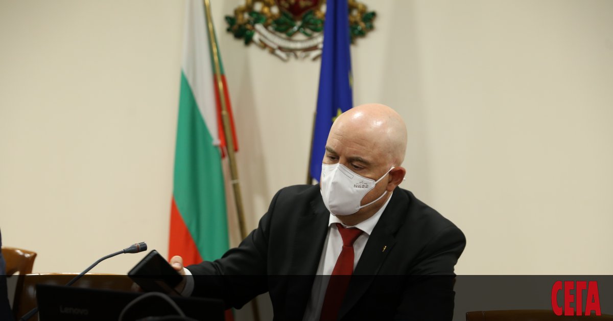 Случва се тричане на съдии, а не на прокурори! Това