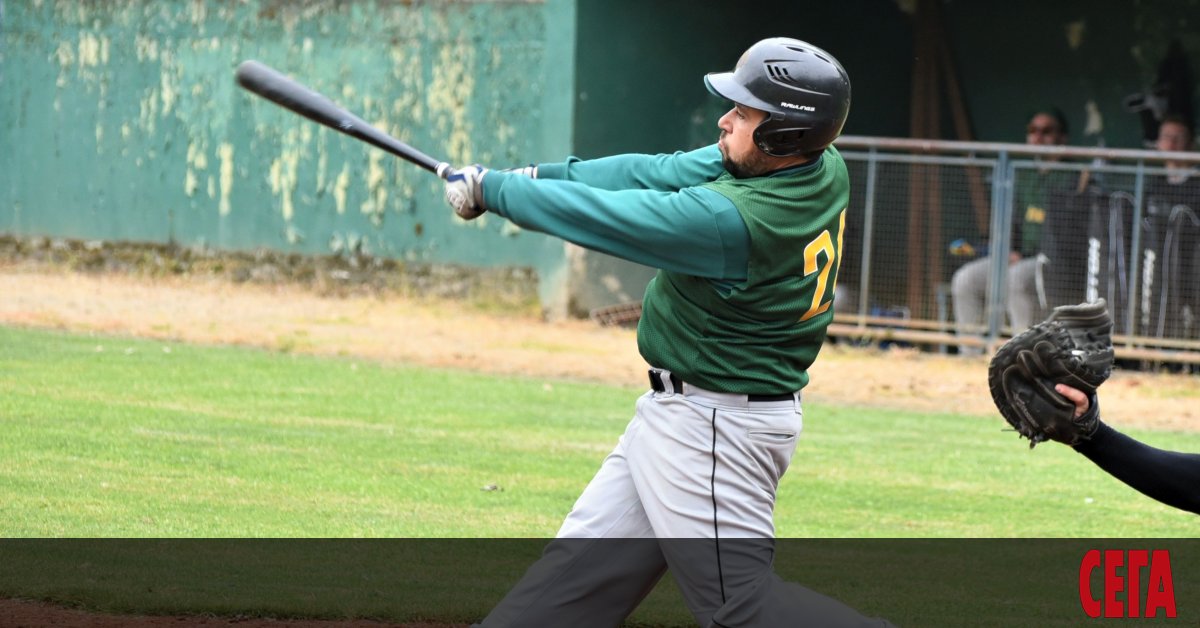 Атлетик надделя над Юнак с 8:7 в столичното дерби от