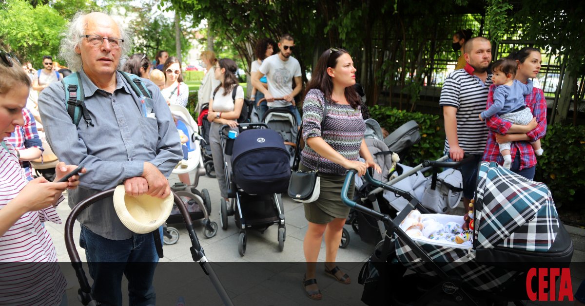 Забатаченият с години проблем с недостига на места в детските ясли