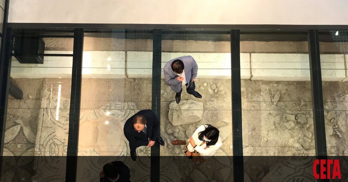 Шефът на ОИ Старинен Пловдив - бившият дългогодишен журналист Богомил Грозев,