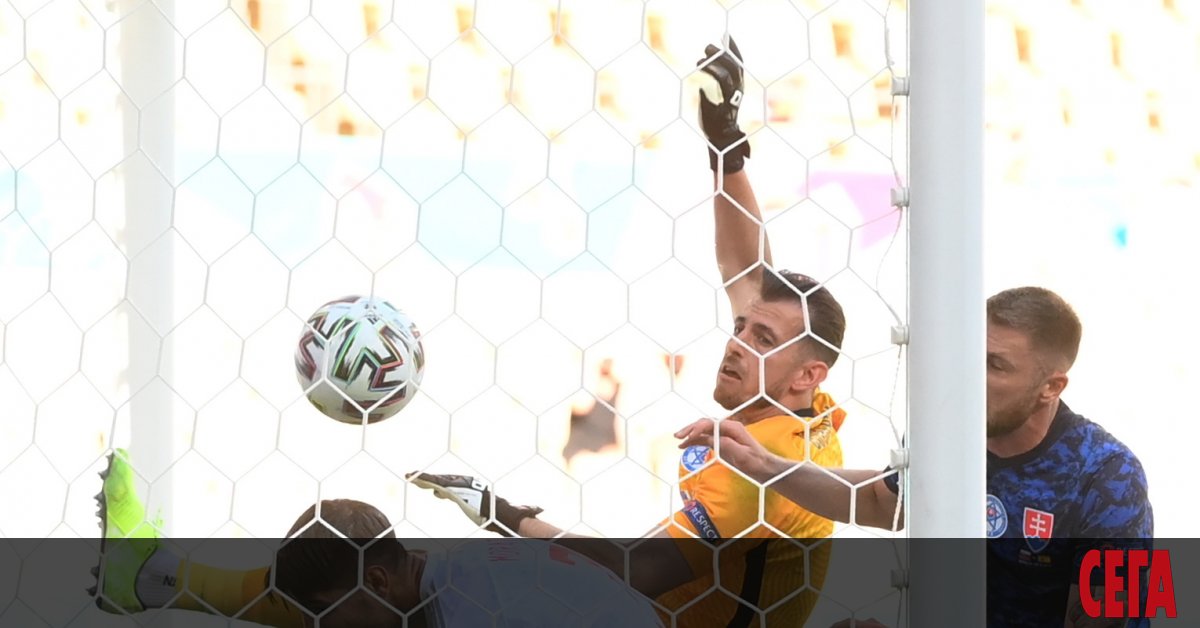 След първи два безлични мача Испания напомни за най-славните си