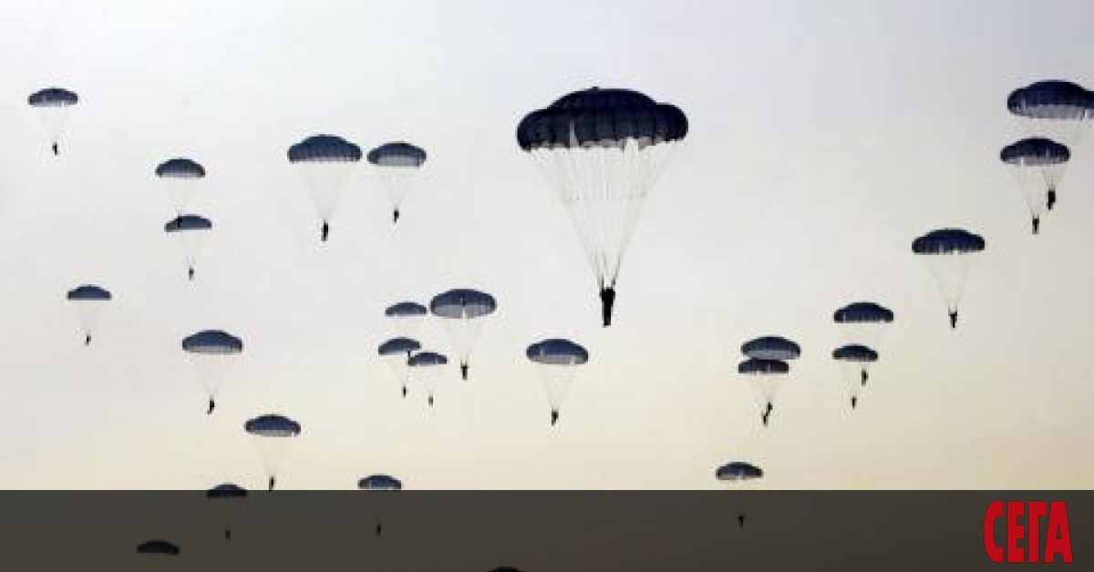 Курсант е с опасност за живота, а десантчик е с няколко