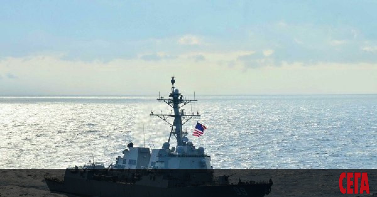 Американският ракетен миноносец Рос“ (USS Ross) влезе в Черно море, където ще се