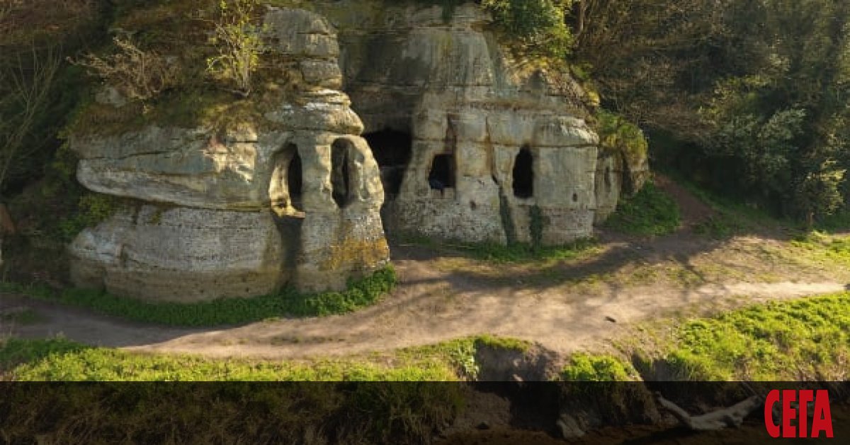 Археолози в Англия са идентифицирали почти завършен англосаксонски пещерен дом,