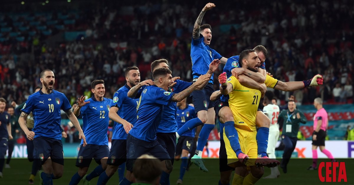 It`s coming home, гласеше рефренът на английските запалянковци във финала