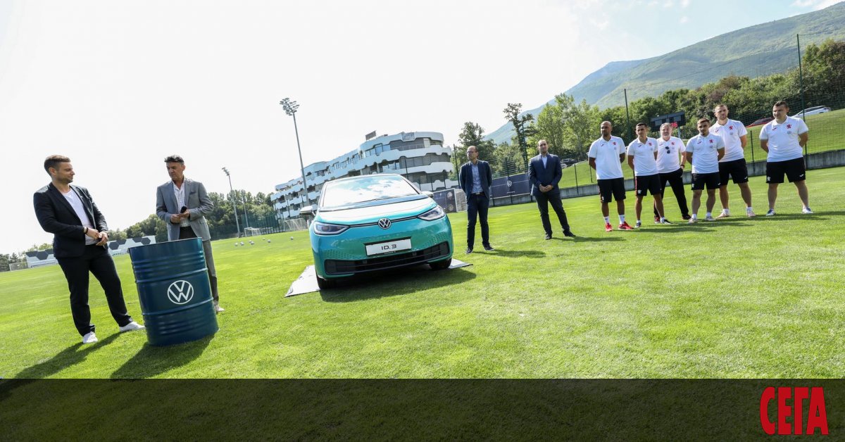 Президентът на БФС Борислав Михайлов се яви тази сутрин на