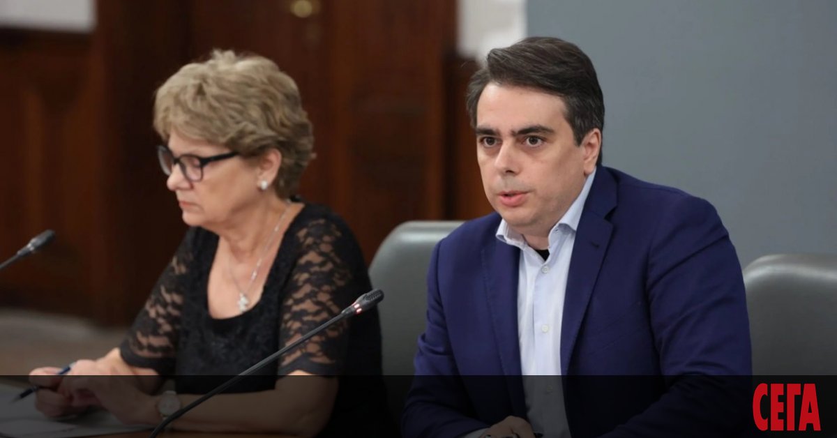 Страната е в пълен хаос, кахъри се лидерът на ГЕРБ Бойко