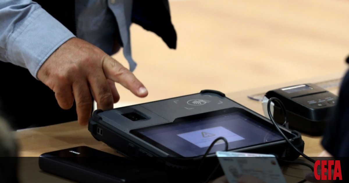 За първи път на местните избори в Северна Македония днес