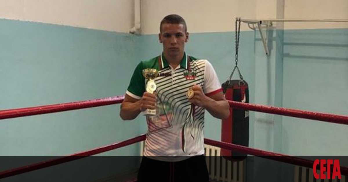 Кристиян Николов спечели втората победа за българския боксов отбор на